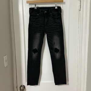 American Eagle 28x28 dark grey distressed jeans- like new!